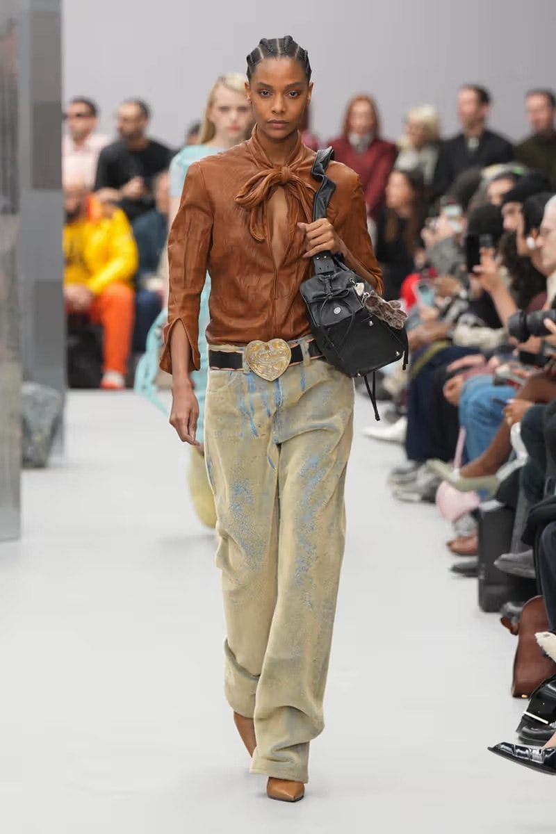 Acne Studios 2025 秋冬系列大秀登陆巴黎时装周