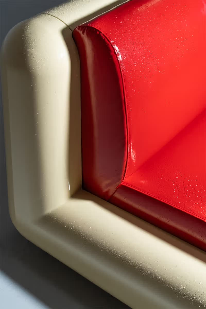 Holloway Li x Uma 推出全新 T4 Sofa，亮红 PVC 材质迎接户内外使用