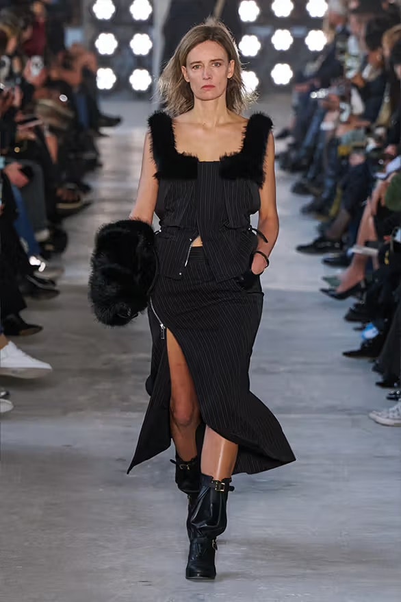 sacai 发布最新 2025 秋冬系列