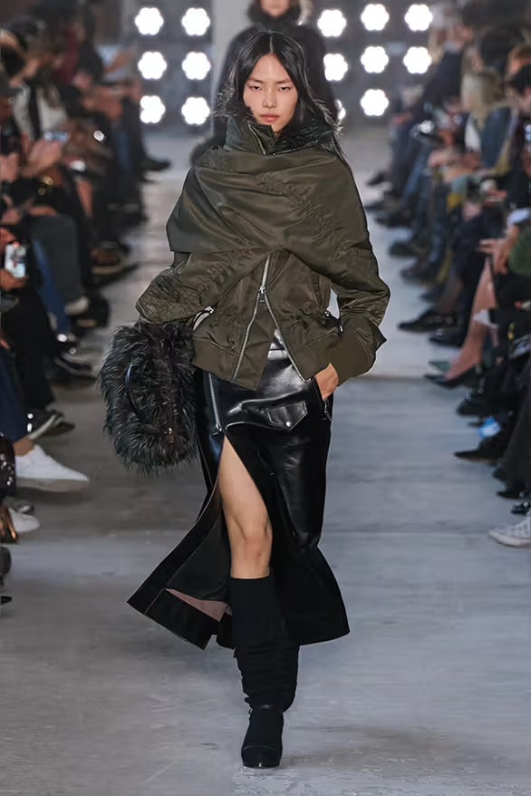 sacai 发布最新 2025 秋冬系列