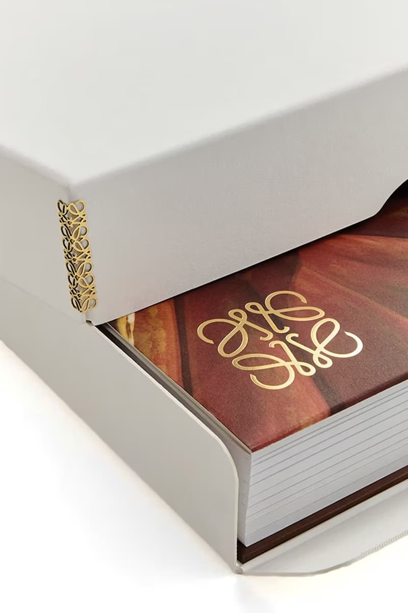 LOEWE 出版《Crafted World: Jonathan Anderson’s LOEWE》最新書籍