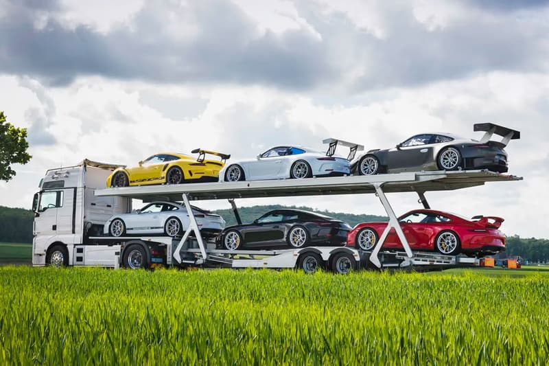 六輛全新車況稀有 991 世代 Porsche 911 同捆展開拍賣