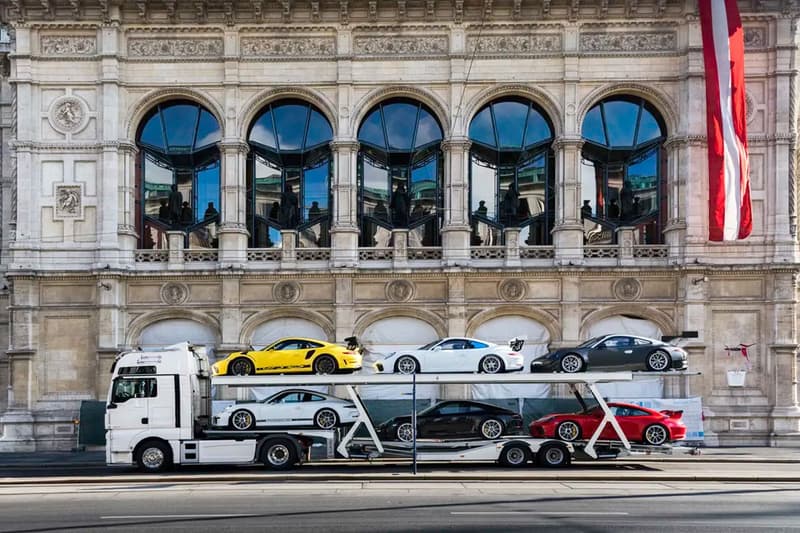 六輛全新車況稀有 991 世代 Porsche 911 同捆展開拍賣