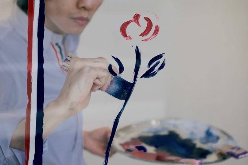 THOM BROWNE 花园之旅呈现 2025 春夏系列