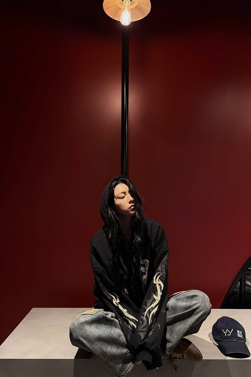 专访三吉彩花：从色彩到自我，探索多元艺术表现的灵感世界