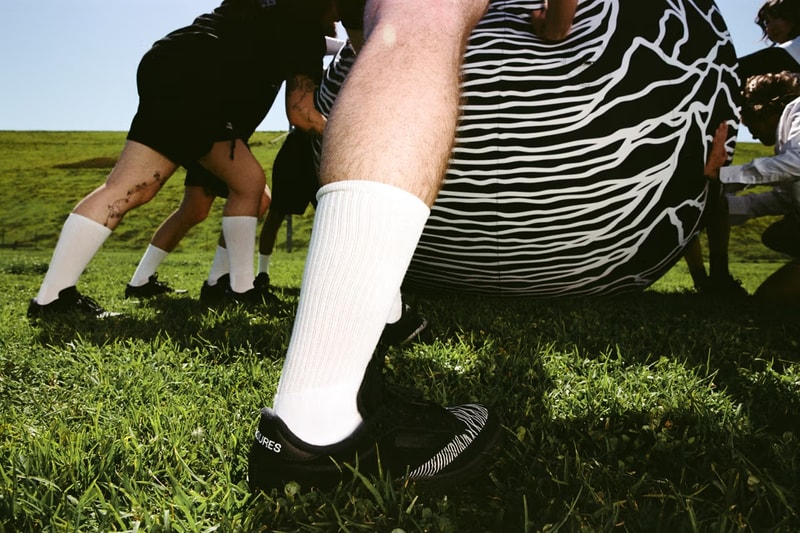 致敬 Joy Division！PLEASURES 宣布聯手 Reebok 打造最新聯名系列