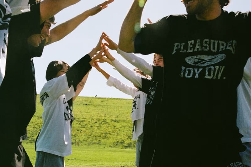 致敬 Joy Division！PLEASURES 宣布聯手 Reebok 打造最新聯名系列