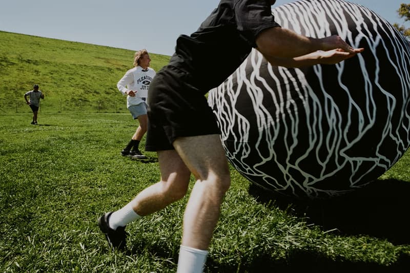 致敬 Joy Division！PLEASURES 宣布聯手 Reebok 打造最新聯名系列