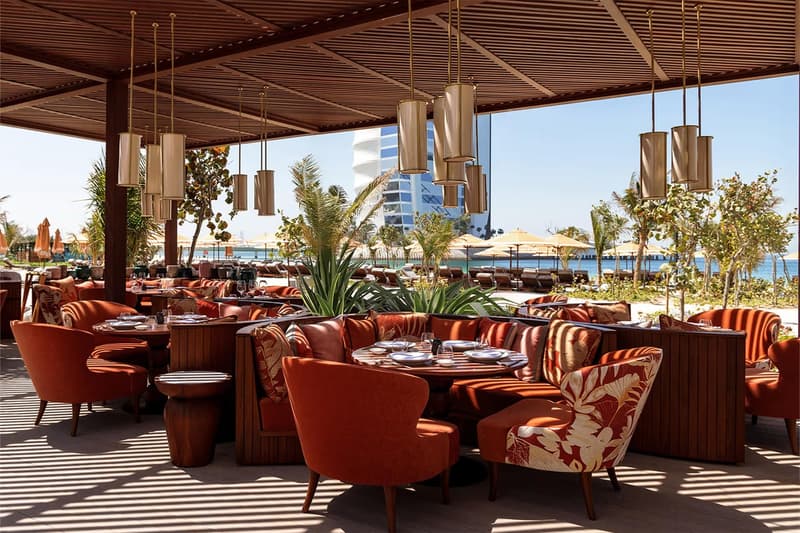 前衛的超級遊艇美學！迪拜 Jumeirah 卓美亞港灣酒店開幕