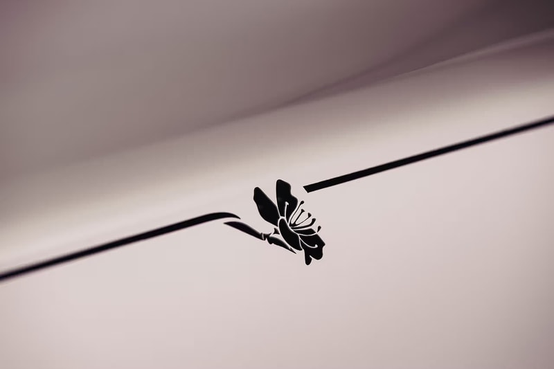 Rolls-Royce 打造獨一無二「櫻花」主題 Phantom 定製車型
