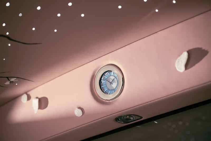 Rolls-Royce 打造獨一無二「櫻花」主題 Phantom 定製車型