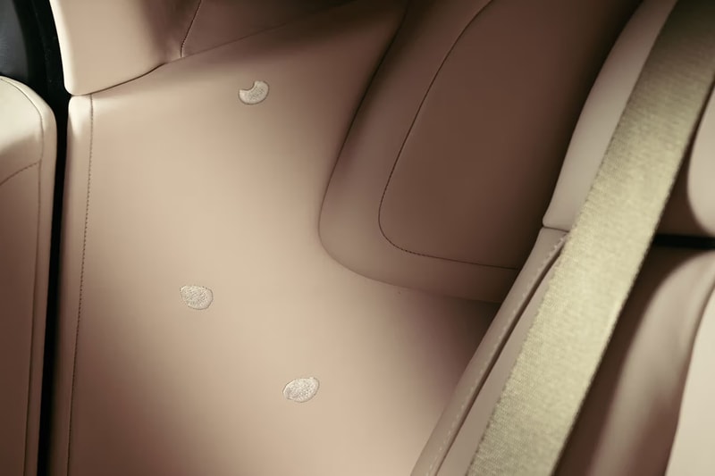 Rolls-Royce 打造獨一無二「櫻花」主題 Phantom 定製車型