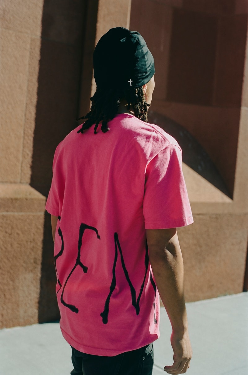 Supreme 释出全新 2025 春季 Tee 系列