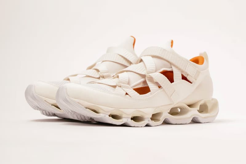 Mizuno Sportstyle 推出全新 Wave Prophecy Strap 涼鞋