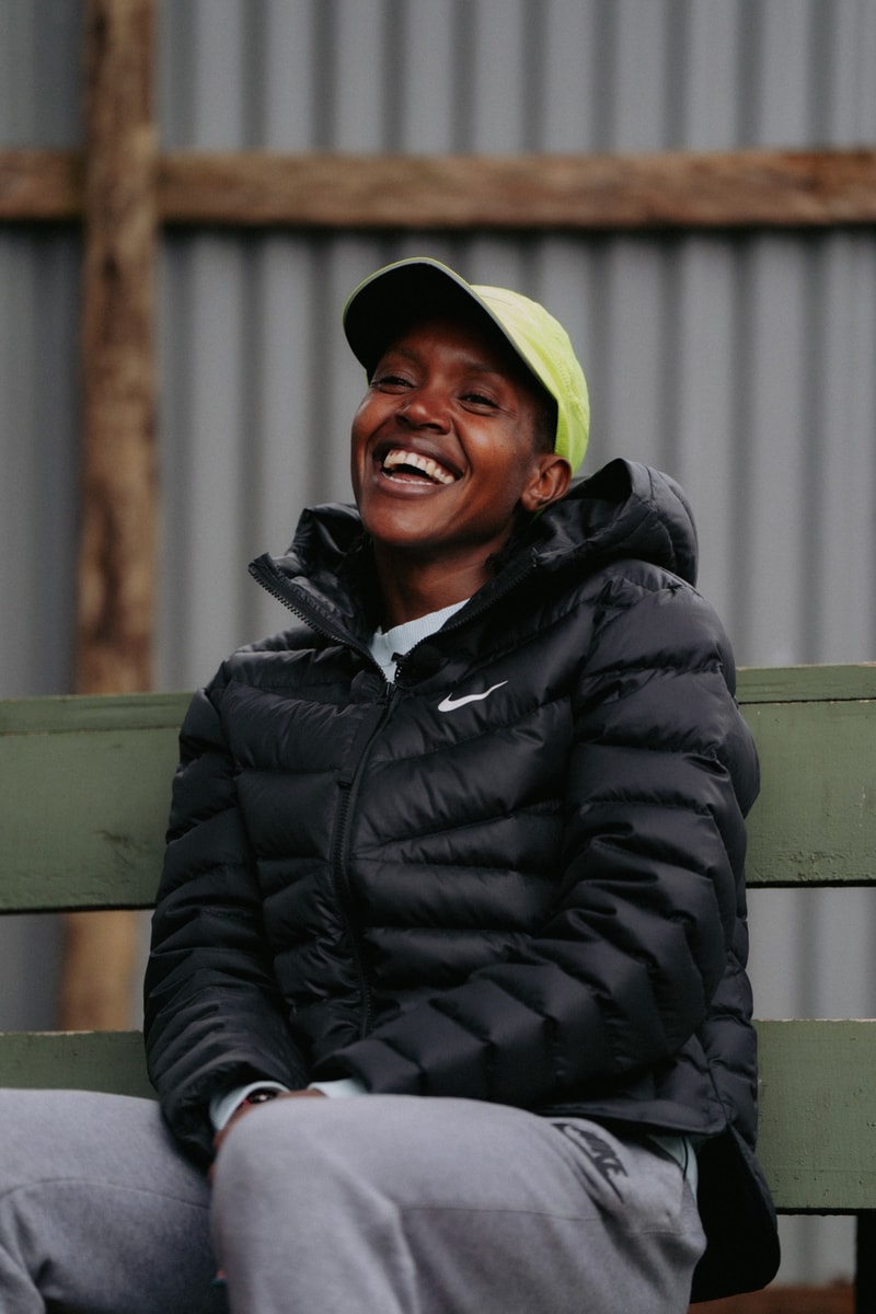 Nike 与肯尼亚名将 Faith Kipyegon 共同发起 Breaking4 破四计划