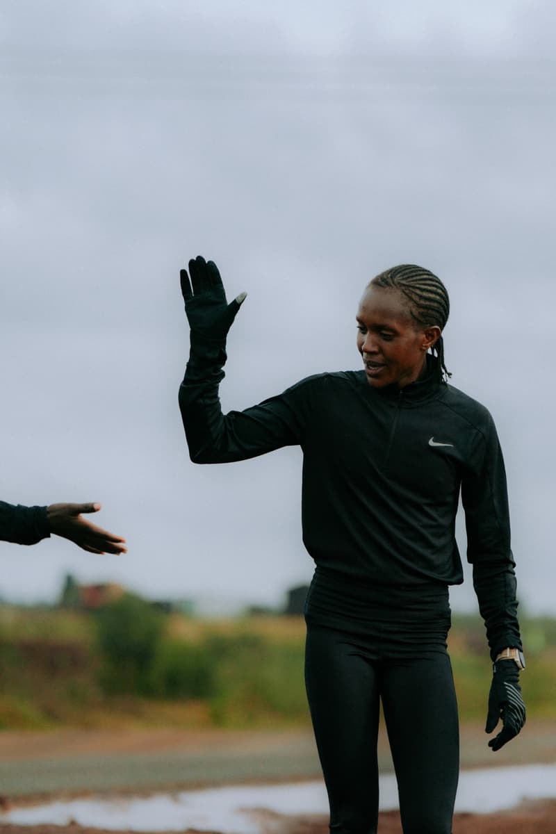 Nike 与肯尼亚名将 Faith Kipyegon 共同发起 Breaking4 破四计划