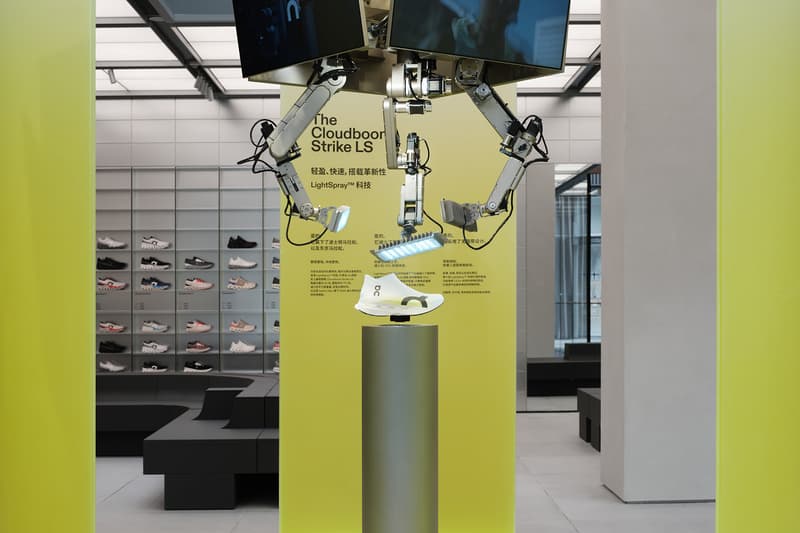 On 昂跑中国首家旗舰店于成都太古里开幕