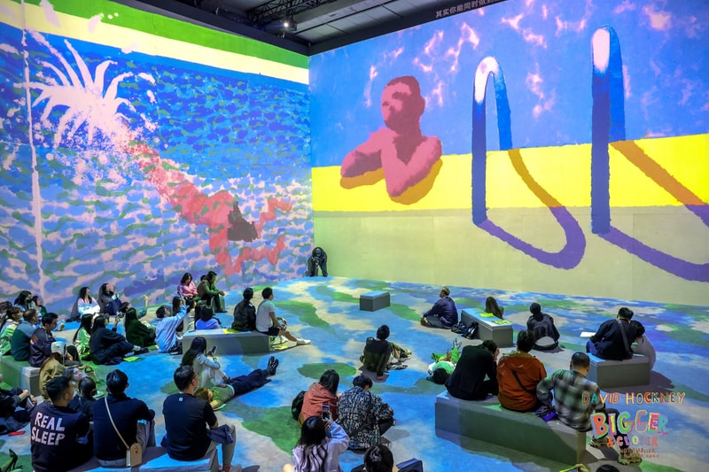 走进 David Hockney 上海沉浸式艺术展