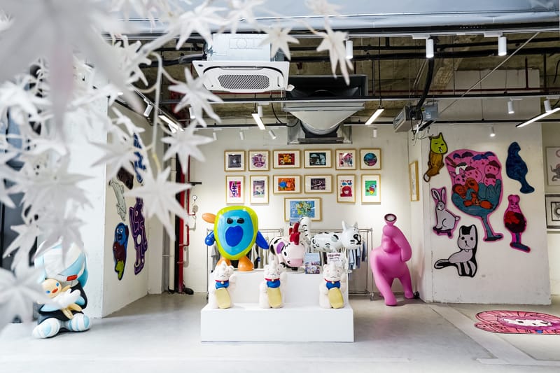 走进 RÈSIMPLE SHOWROOM 2025 秋冬系列预览