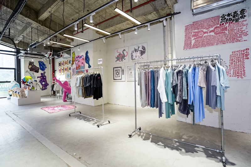 走进 RÈSIMPLE SHOWROOM 2025 秋冬系列预览