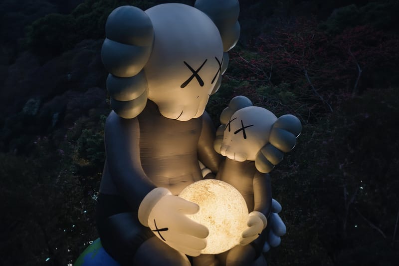 「KAWS:HOLIDAY」第十三站登陸泰國曼谷皇家田廣場