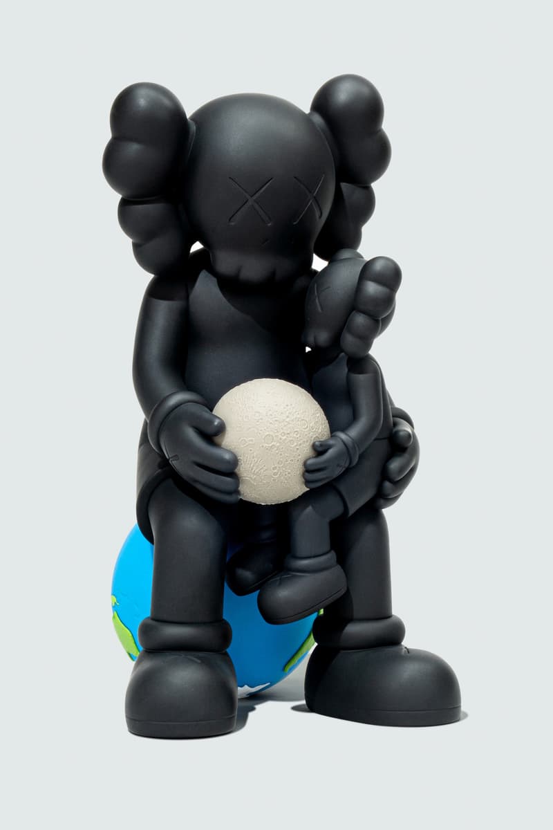 《KAWS:HOLIDAY》泰国站限量系列完整揭晓