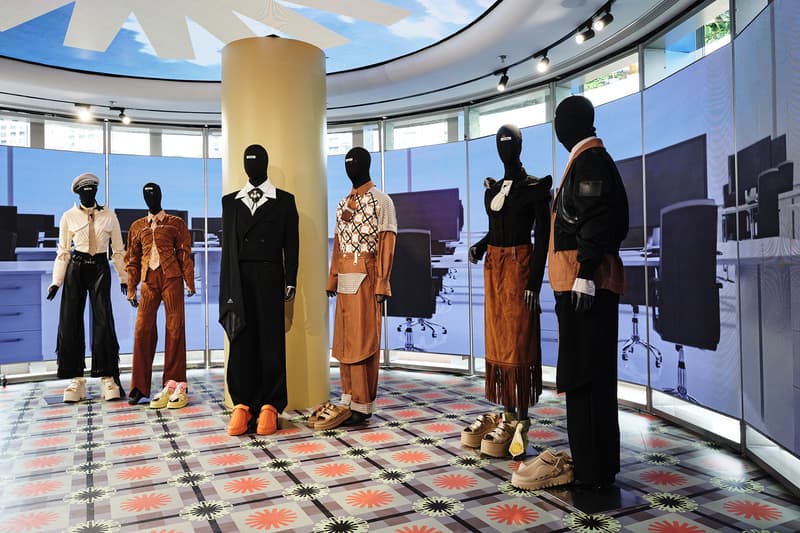 走进 STAFFONLY 限时展览空间「抽象 Office」