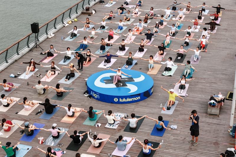 lululemon 于上海西岸举办千人瑜伽活动，庆祝 Align™ 十周年