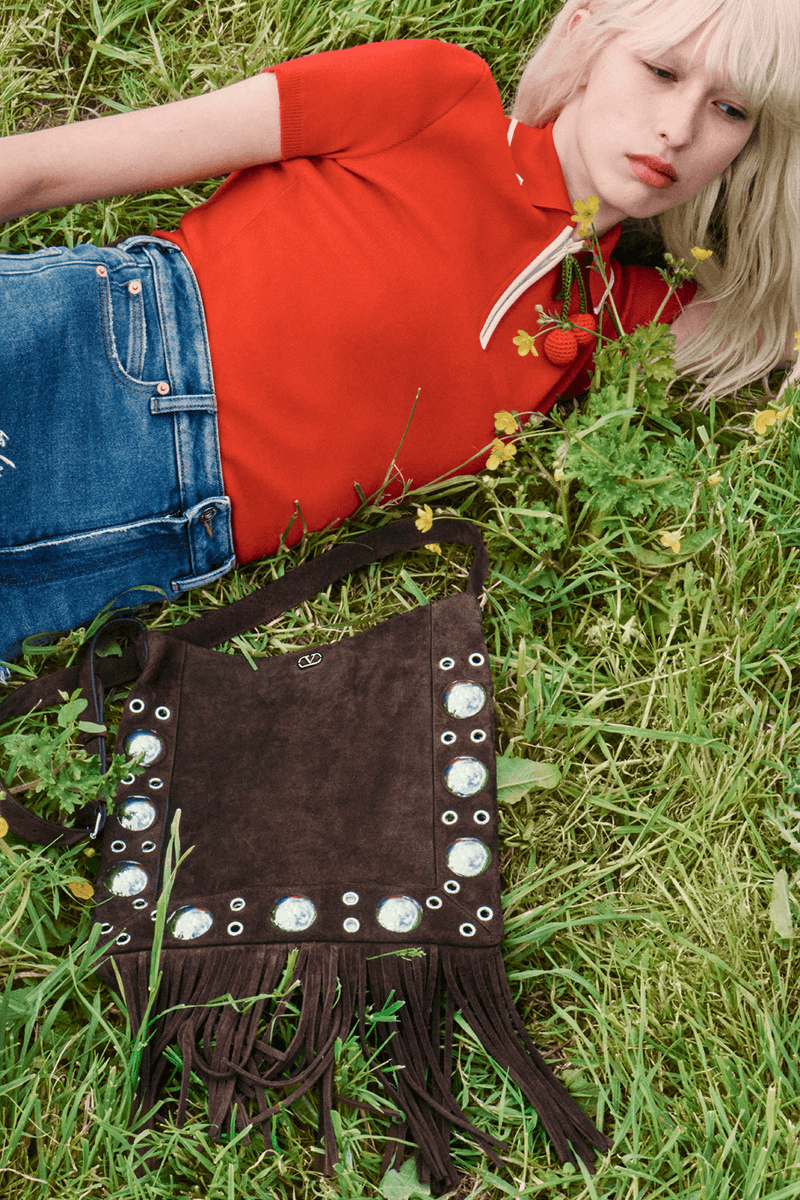 嬉皮风格再进化！Valentino 推出全新 Nellcôte 手袋系列