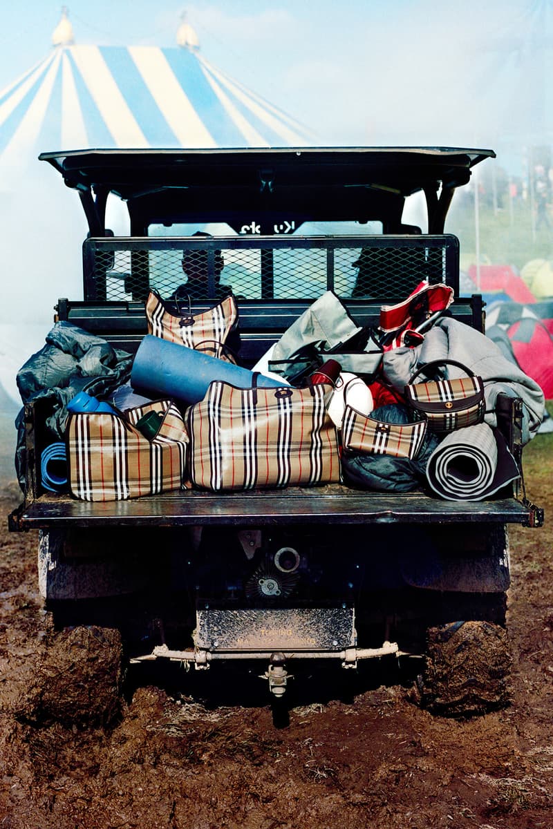 Burberry 发布「Burberry 盛夏乐章」广告大片