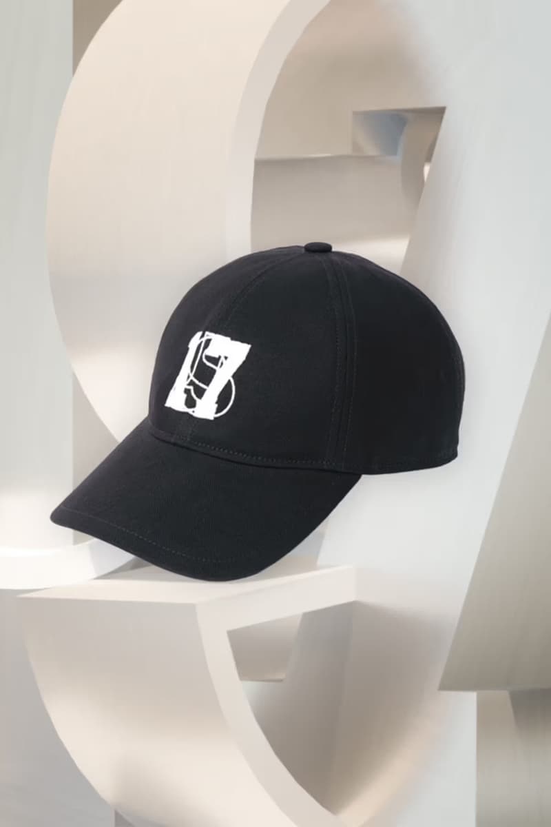 JOOPITER 攜手 sacai 與韓國人氣男團 SEVENTEEN 聯手展開拍賣會