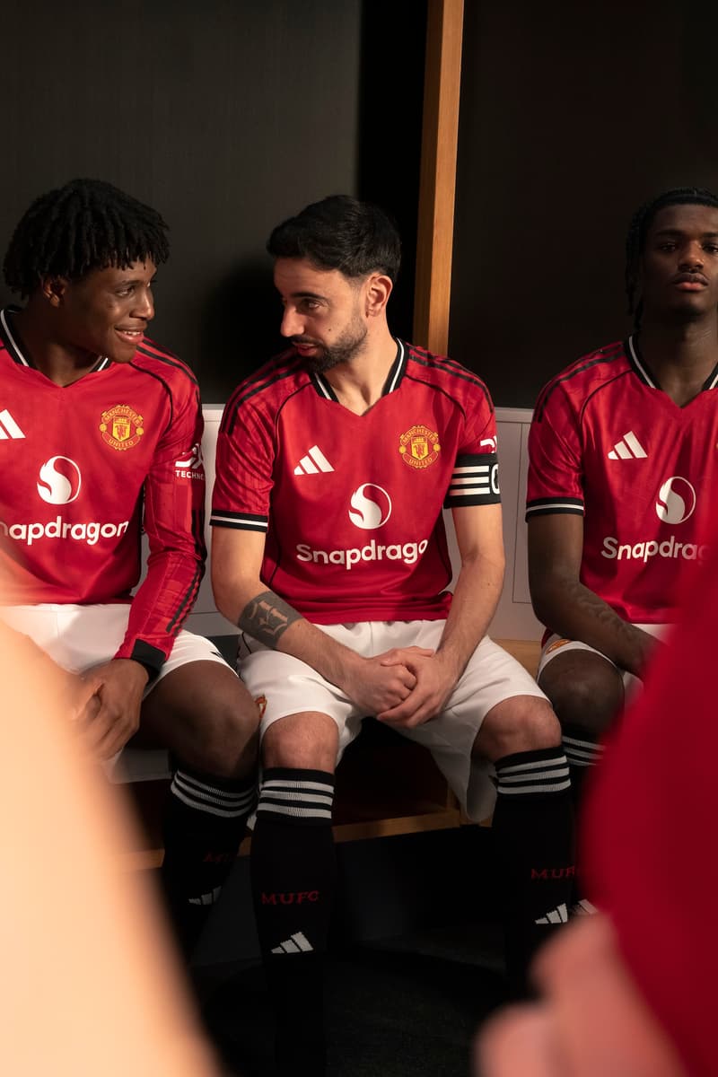 adidas 携手 Manchester United 发布 2025/26 赛季主场球衣