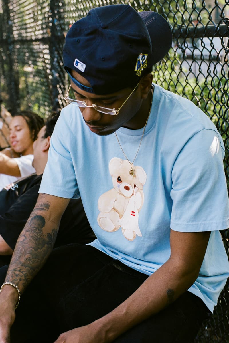 Supreme 发布 2025 夏季印花 T 恤系列