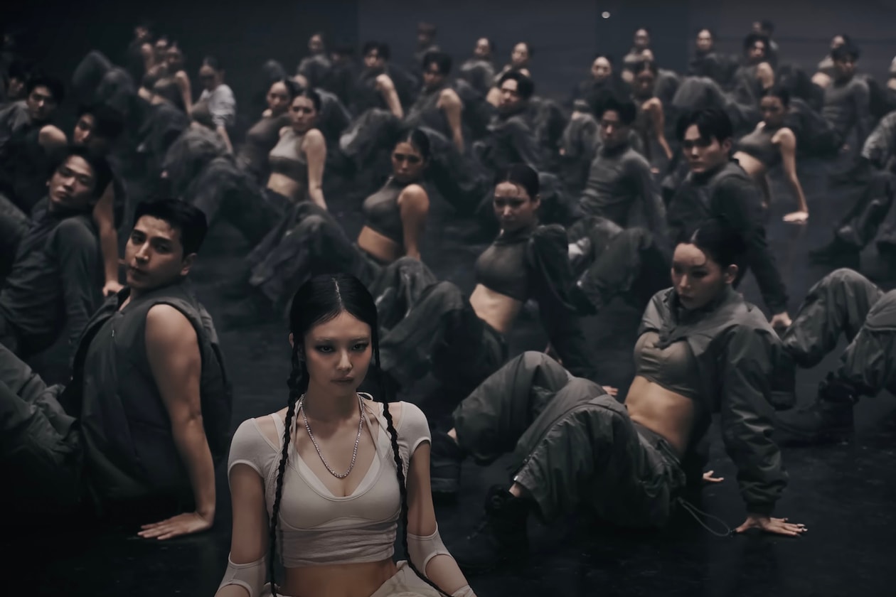 为何 BLACKPINK、NewJeans、XG 频繁上身中国设计师品牌｜HB 观察