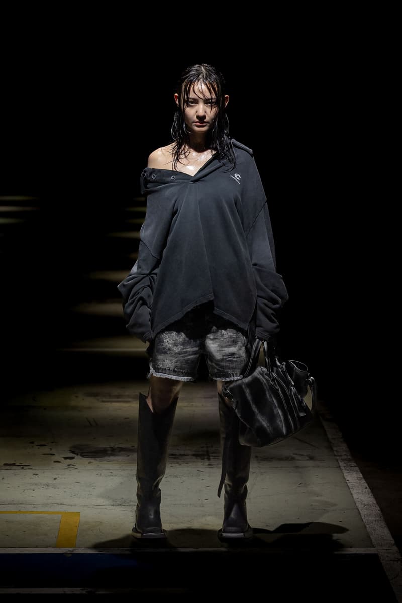 CAMPERLAB 于巴黎男装周发布全新 2026 春夏系列