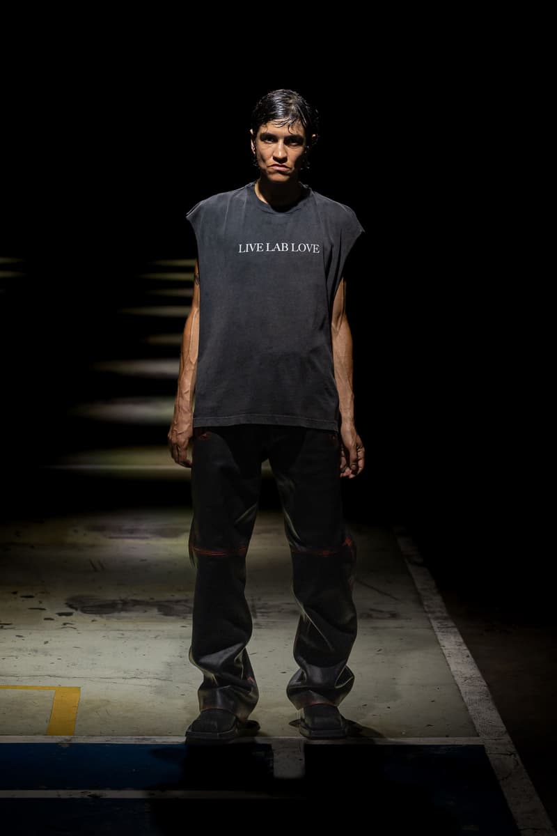 CAMPERLAB 于巴黎男装周发布全新 2026 春夏系列