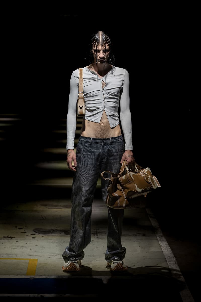 CAMPERLAB 于巴黎男装周发布全新 2026 春夏系列