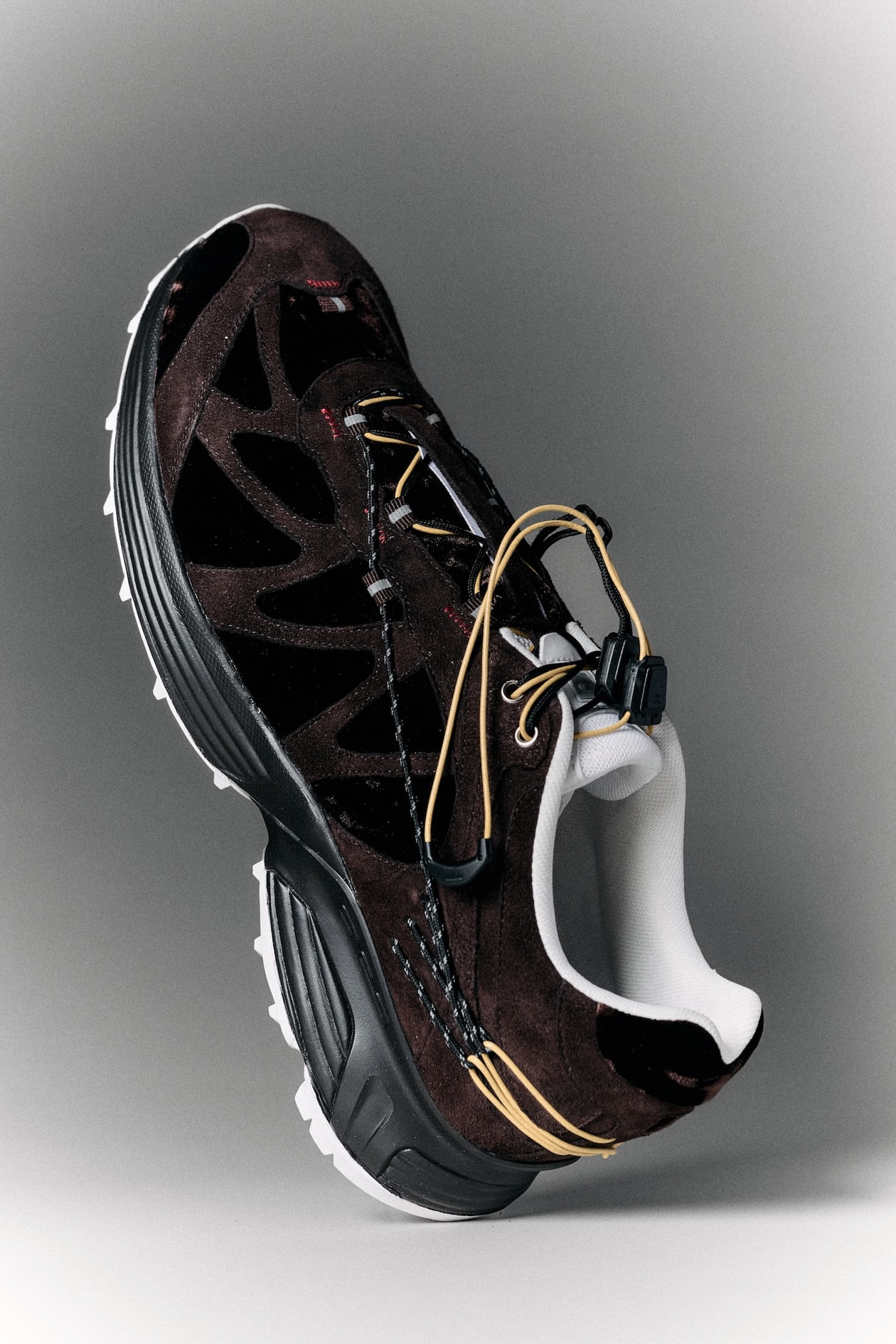 闪耀巴黎！Salomon 携手 Hypebeast 打造「Road to the Future」特别纪录片