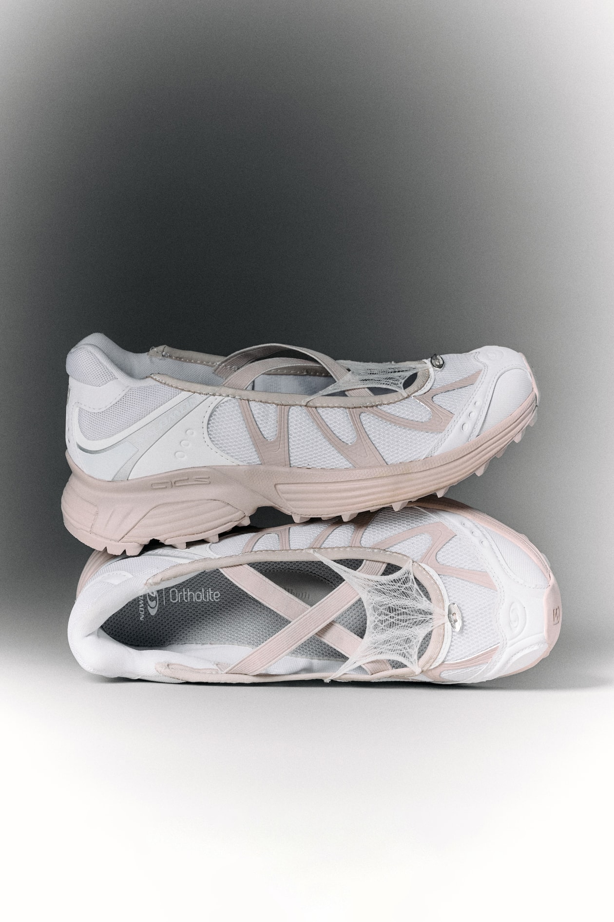 闪耀巴黎！Salomon 携手 Hypebeast 打造「Road to the Future」特别纪录片