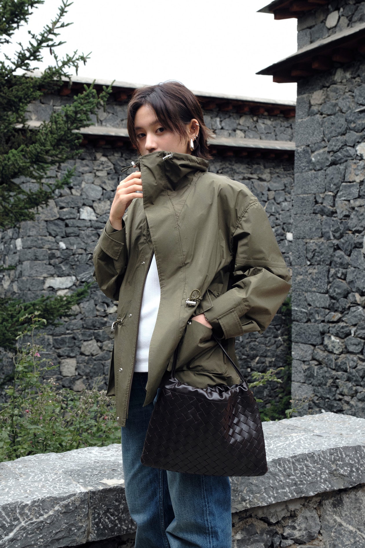 Bottega Veneta 如何借助「Still Peaks」系列探索户外时装的边界