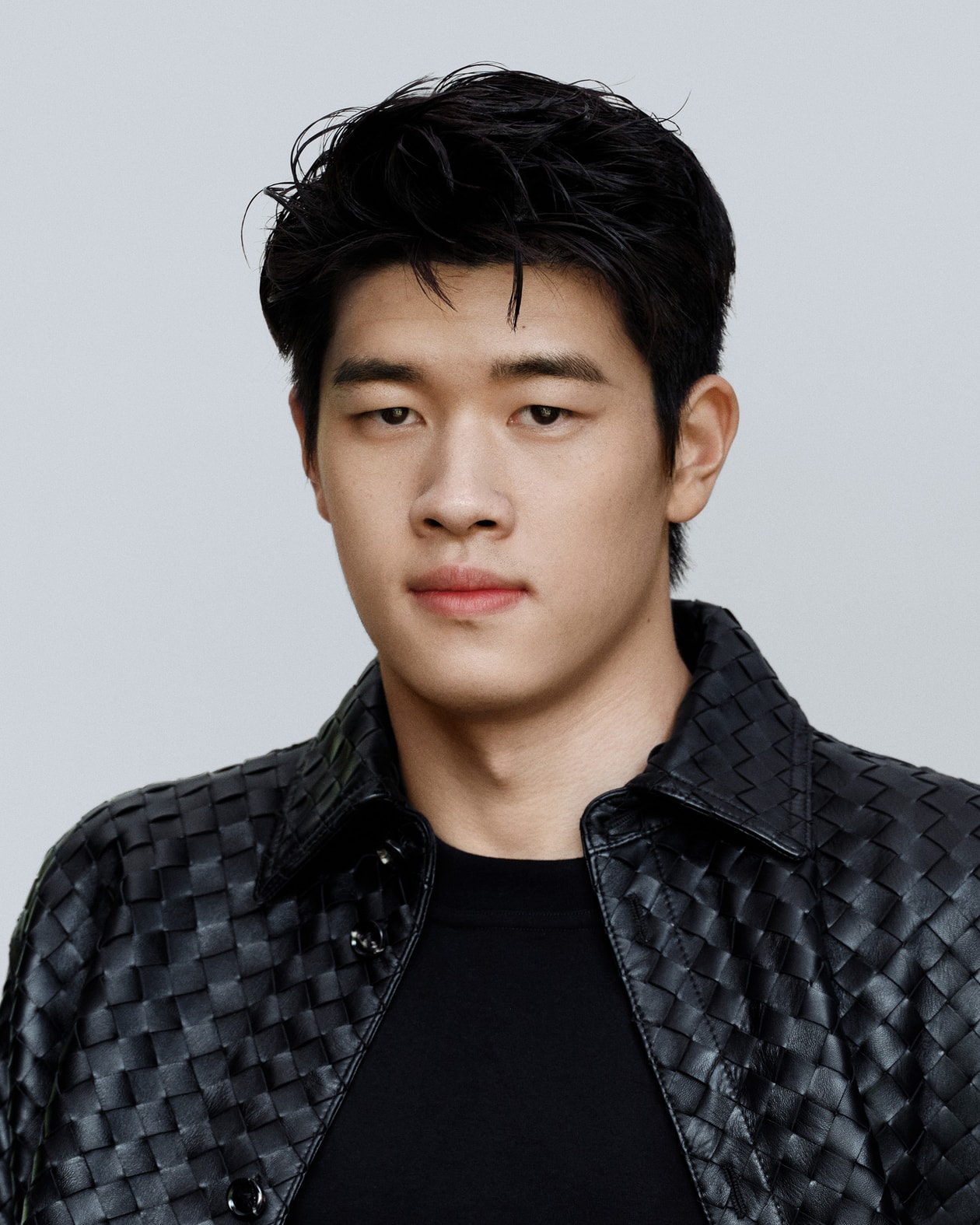 Bottega Veneta 如何借助「Still Peaks」系列探索户外时装的边界