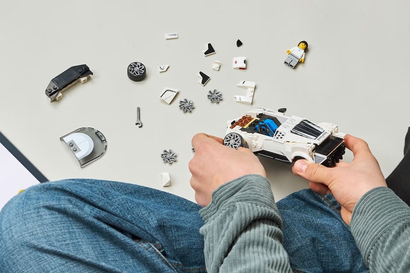 LEGO 推出頂級超跑 Bugatti Centodieci 套裝盒組