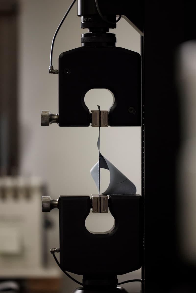 Arc'teryx 发布全新 Pro 级全能山地硬壳 Beta AR