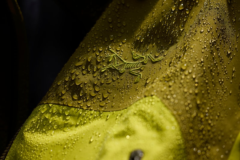Arc'teryx 发布全新 Pro 级全能山地硬壳 Beta AR