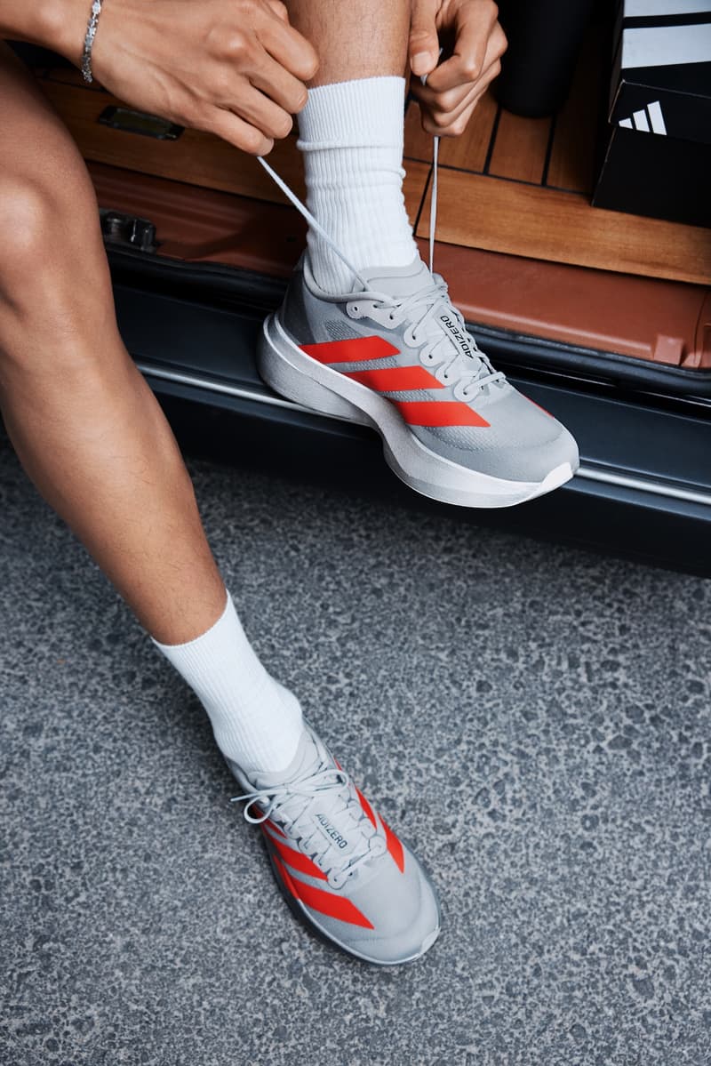 adidas ADIZERO EVO SL 获评《跑者世界》「2025 年度最佳竞训跑鞋」称号