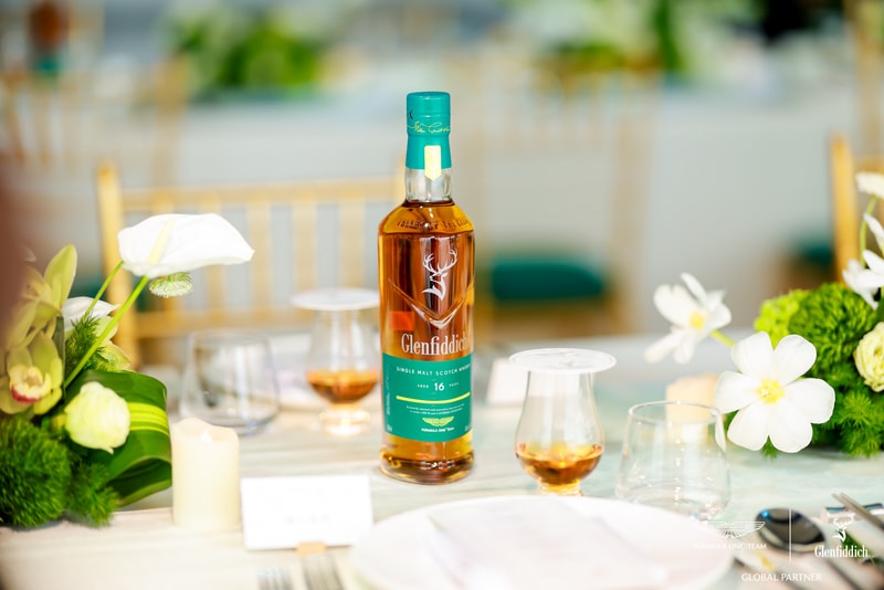 格兰菲迪 × 阿斯顿·马丁一级方程式车队联袂呈献限量版 16 年臻酿