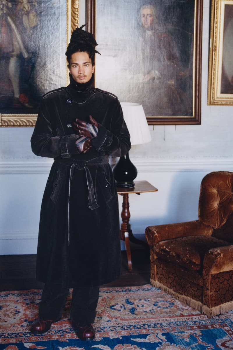 Burberry 隆重呈献 2025 冬季宣传大片《庄园漫游》