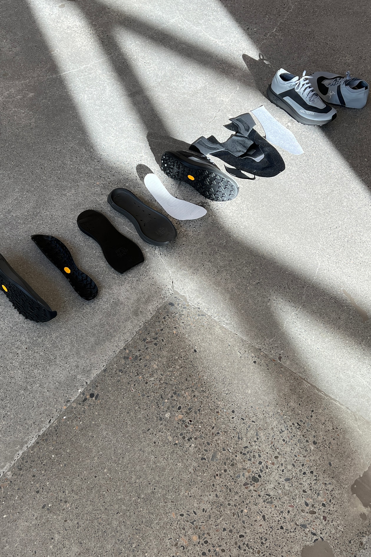 Footwear “Mercenaries”: The Disruptive Force Operating Outside the Brands 鞋履界的「雇佣兵」：游离于品牌体系之外的颠覆力量