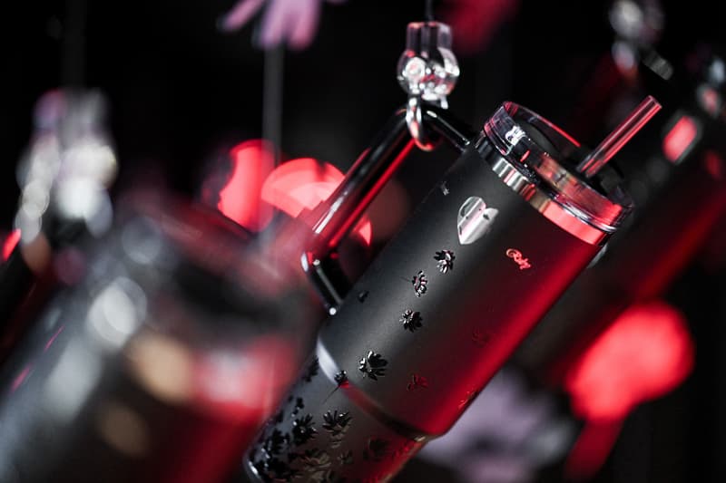 Stanley 1913 携手 JENNIE 推出联名水杯系列