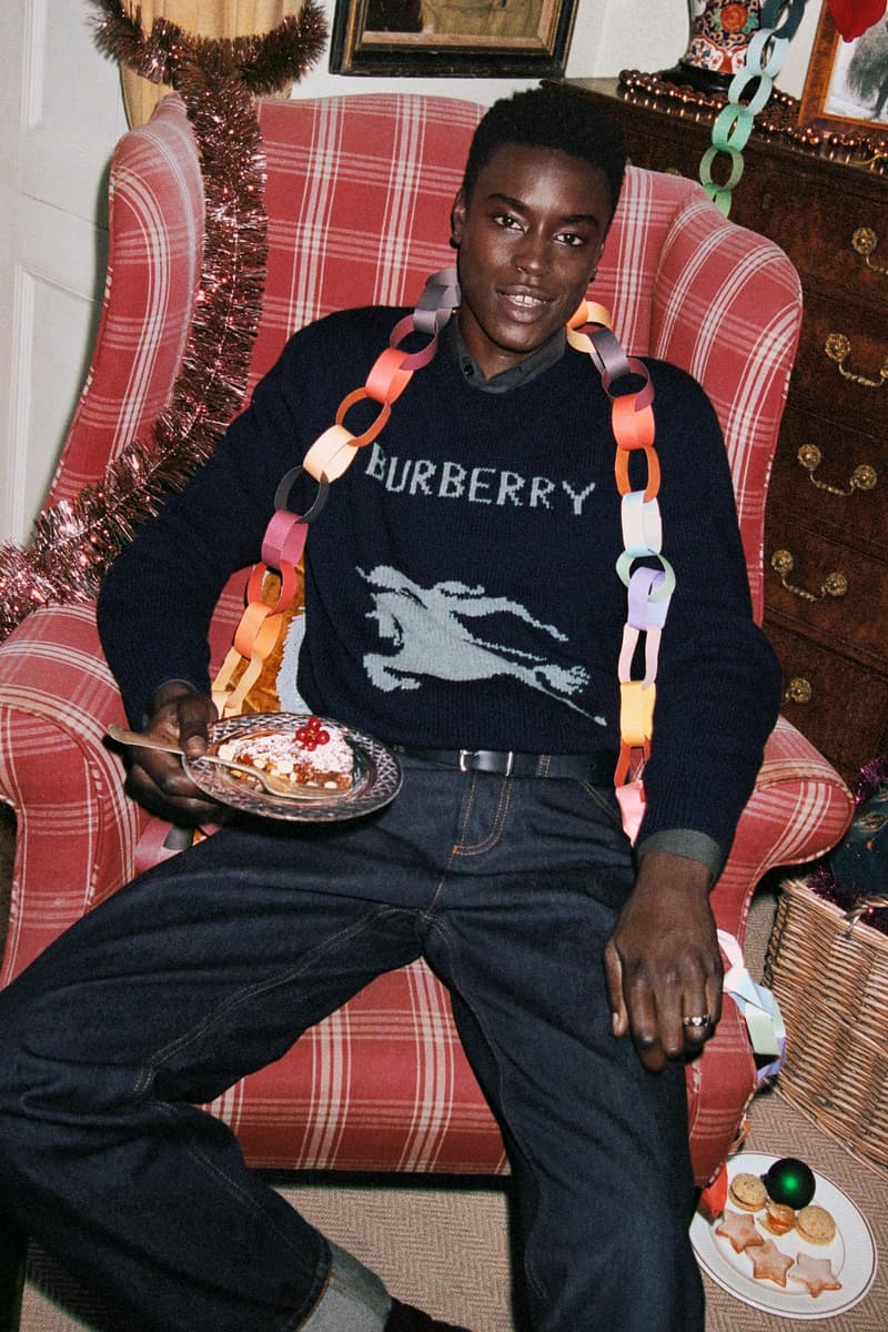 Burberry 呈献 2025 全新大片《佳节「骑」遇》